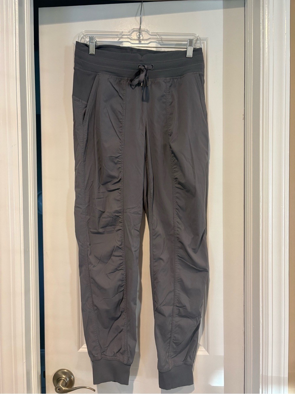 Lululemon Women's Dance Studio Mid-Rise Joggers Full Length Size 6